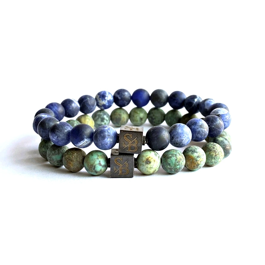 Twee Seafloor Set (8 mm) armband gemaakt van natuurlijke blauwe en groene steen van Stoney Bracelets.